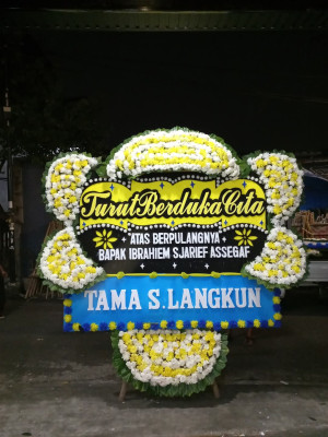 Papan Bunga Duka di Pasi Raja